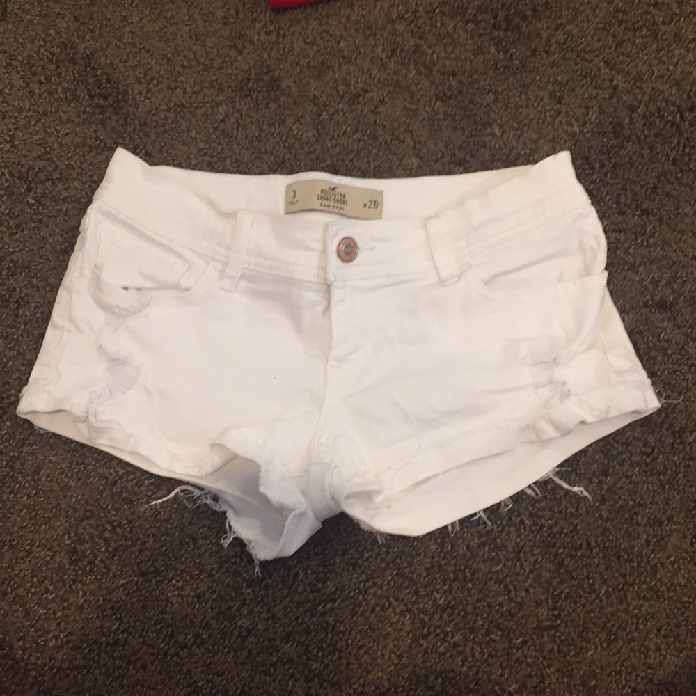 White low rise Hollister shorts! Size 3